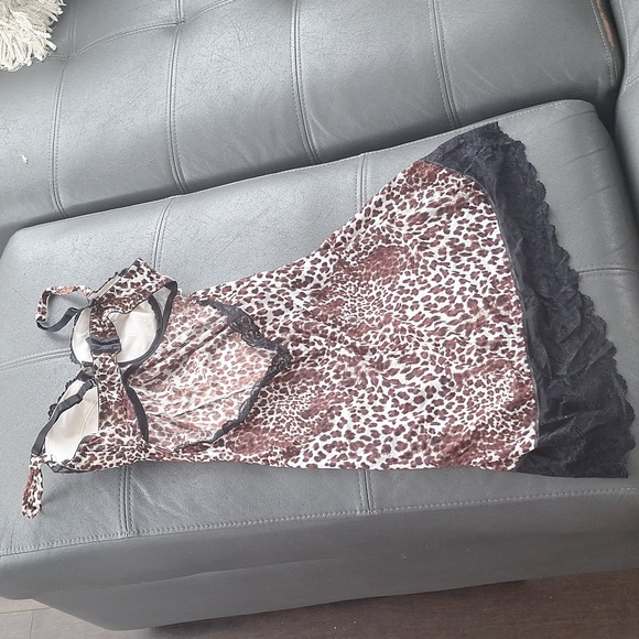 Sleepwear - Picture 2 of 2